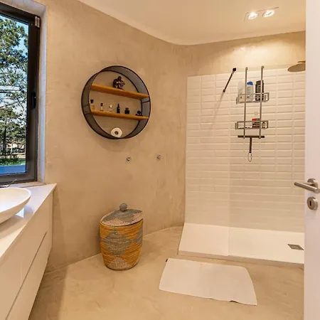 5br Golf & Pool In Caparica | By Airnest