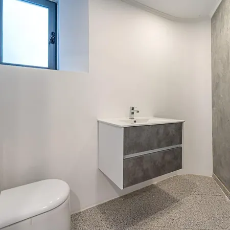 5br Golf & Pool In Caparica | By Airnest