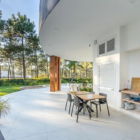 Villa 5br Golf & Pool In Caparica | By Airnest *