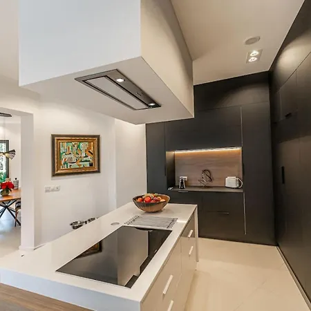 5br Golf & Pool In Caparica | By Airnest Aroeira (Setubal)
