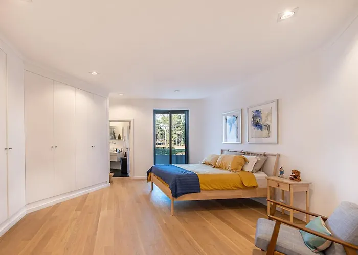 5br Golf & Pool In Caparica | By Airnest 别墅