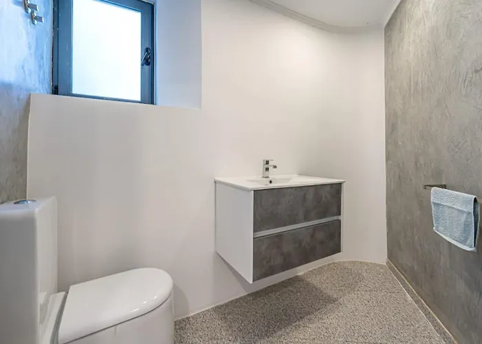 5br Golf & Pool In Caparica | By Airnest