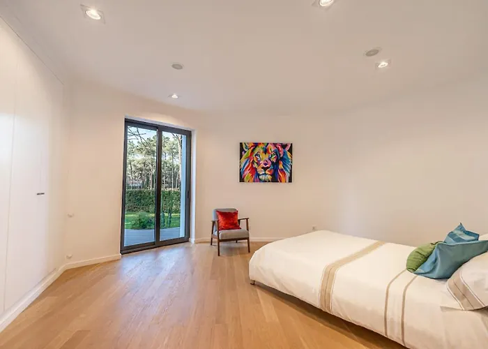 别墅 5br Golf & Pool In Caparica | By Airnest Aroeira (Setubal)
